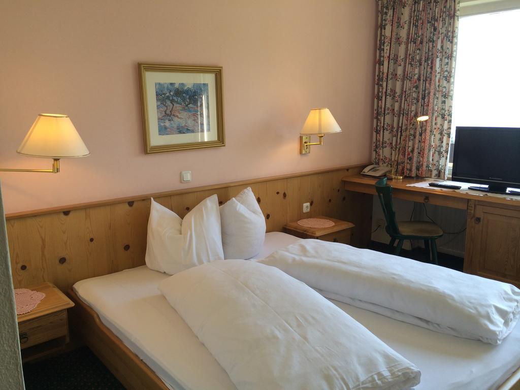 Hotel Daneu Nueziders Room photo